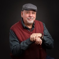 Dennis Menéndez